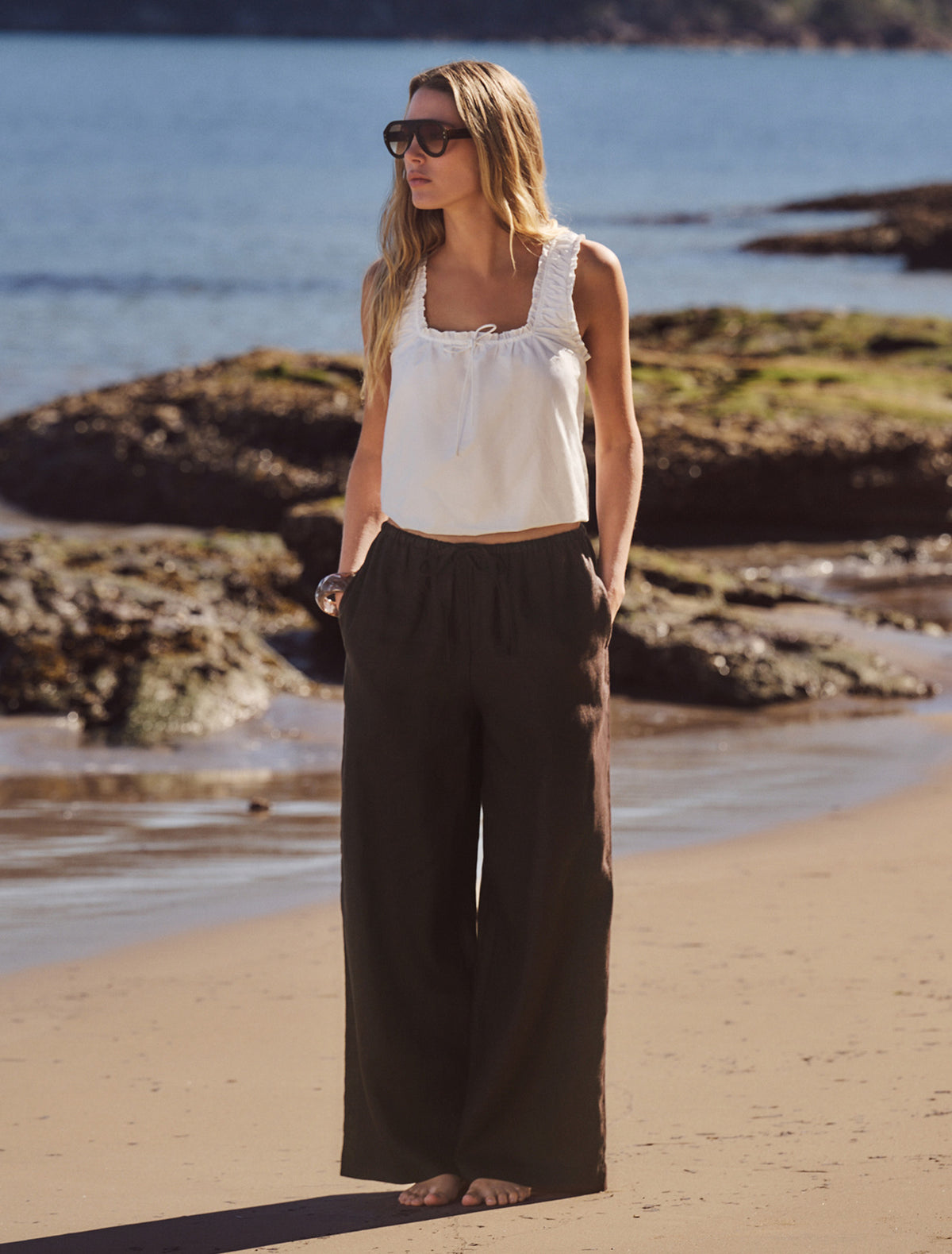 Lily Linen Drawstring Pants Forever New